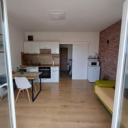 Apartments Jelka Banjol Luaran gambar