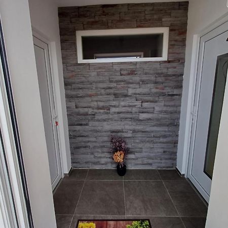 Apartments Jelka Banjol Luaran gambar