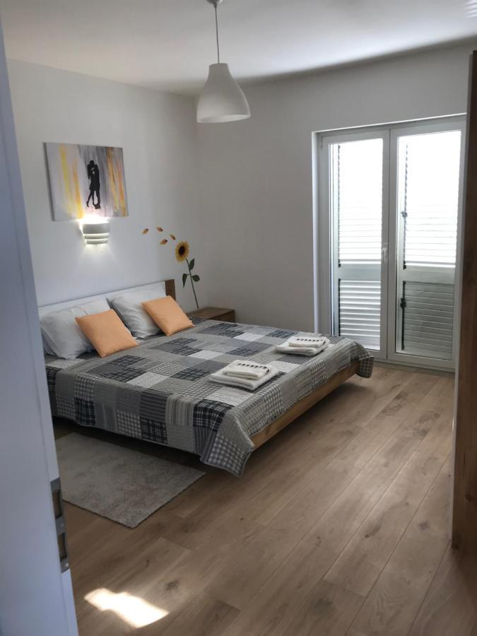 Apartments Jelka Banjol Luaran gambar