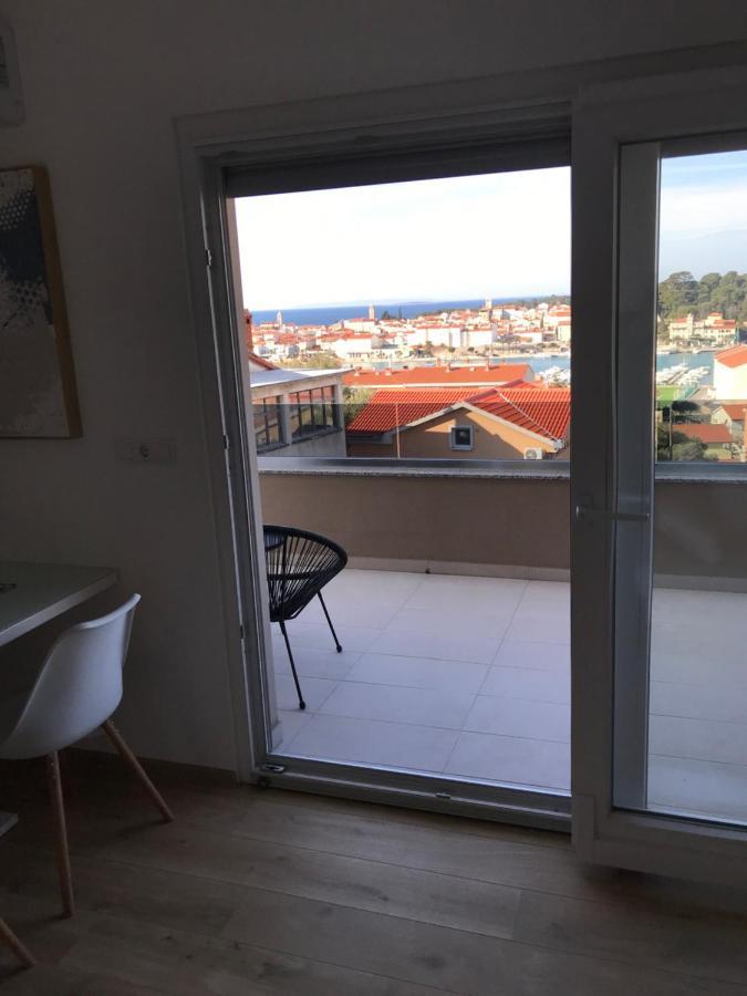 Apartments Jelka Banjol Luaran gambar