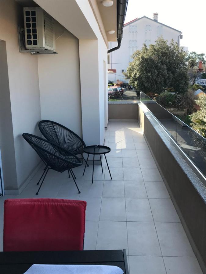 Apartments Jelka Banjol Luaran gambar