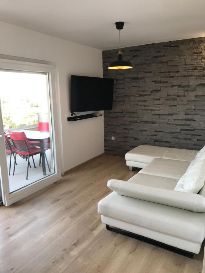 Apartments Jelka Banjol Luaran gambar