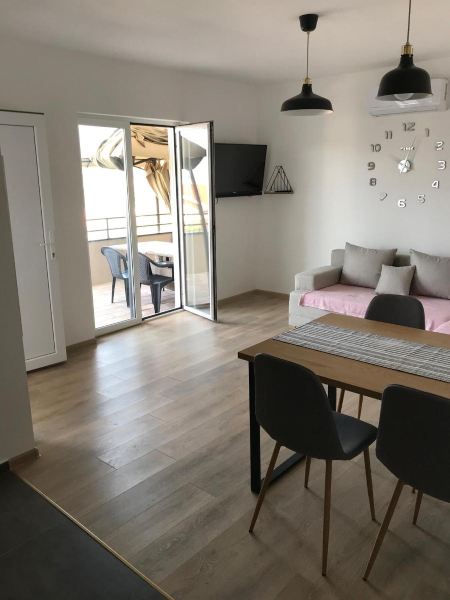 Apartments Jelka Banjol Luaran gambar